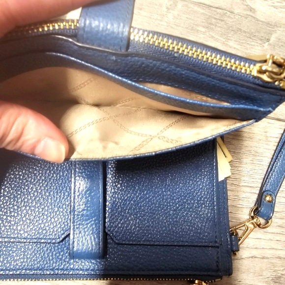 Michael Kors EUC Jet Set Travel Double Zip Wristlet Wallet Blue Pebbled Leather - Picture 7 of 9